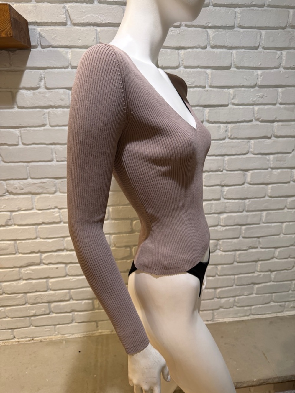 ZARA Mushroom Taupe Ribbed V-Neck Sweater Deep V Fitted Stretchy Small NWT - Picture 4 of 11